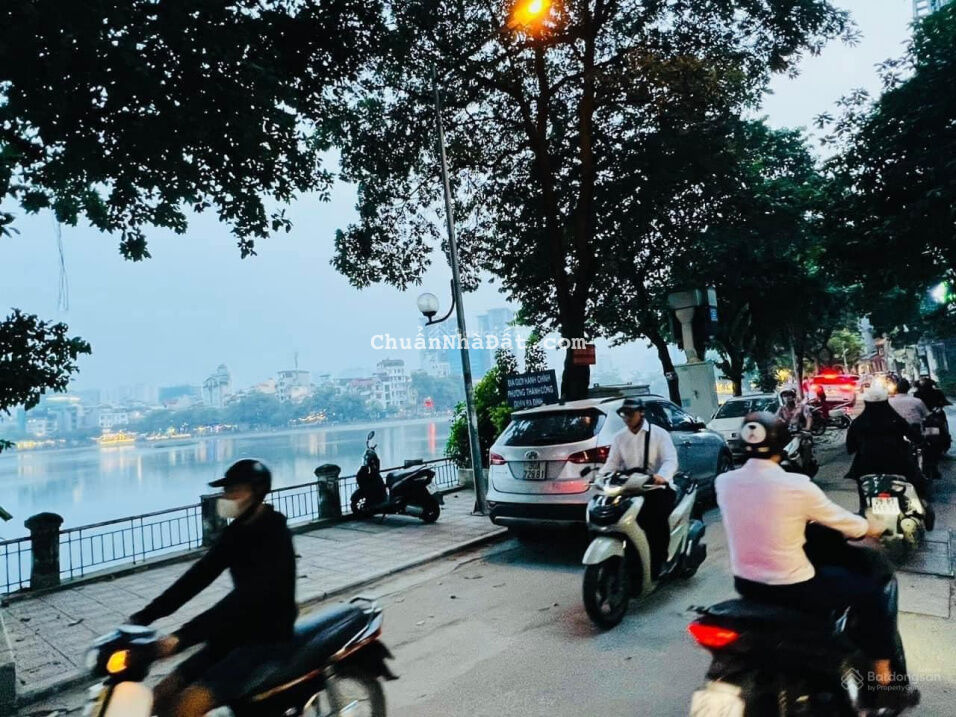 Mặt phố Mai Anh Tuấn 216m2 x 3 tầng. Mặt tiền 10m. Giá 73 tỷ - Đống Đa