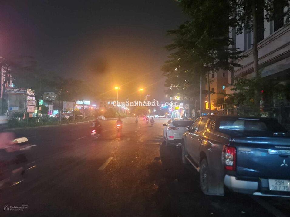 Bán nhà mặt phố Xã Đàn, lô góc 2 mặt tiền - 04 thoáng, 448m2