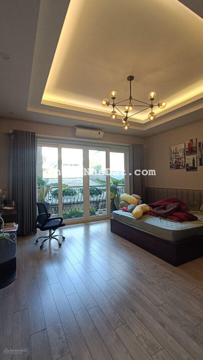 Bán nhà mặt phố Phan Phù Tiên mặt tiền rộng 6m kinh doanh đa dạng giá 15.5 tỷ