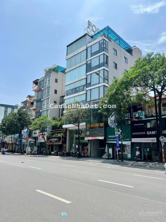 Mặt phố Láng Hạ lõi Đống Đa, ít nhà bán, vỉa hè thoáng - DT: 50m2 - 3Tầng - MT: 4.6m - giá: 22.7 tỷ
