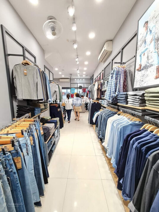 Bán nhà mặt phố Chùa Bộc, trung tâm thời trang, lô góc 3 thoáng, kinh doanh, 5 tầng, 55m2, 32 tỷ