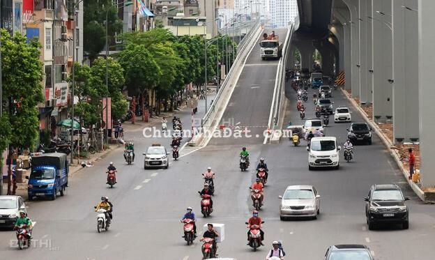 Bán đất mặt phố Trường Chinh, 60m2, MT 10m