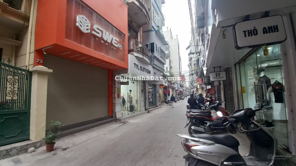 Bán nhà mặt phố Đông Các, 2 thoáng trước sau, kinh doanh sầm uất, 5 tầng, 65m2, mặt tiền 4m, 21 tỷ