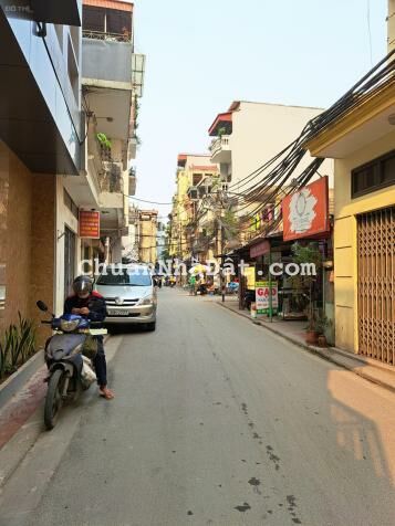 Bán mảnh đất đẹp mặt phố Vĩnh Hồ, 66m2, 15.3 tỷ