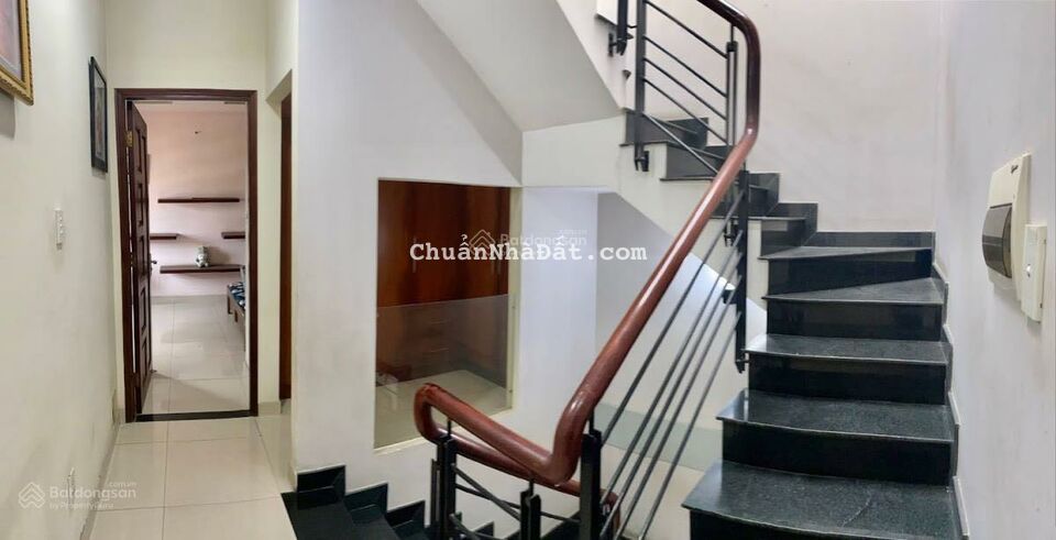 Bán nhà mặt phố Tây Sơn 67m2 vị trí đẹp kinh doanh tốt 18.5 tỷ