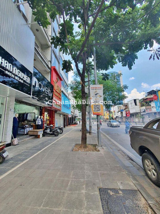 Bán đất tặng nhà mặt phố Chùa Bộc 75m2, MT 9m giá 33 tỷ - Xây tòa văn phòng kinh doanh tấp nập