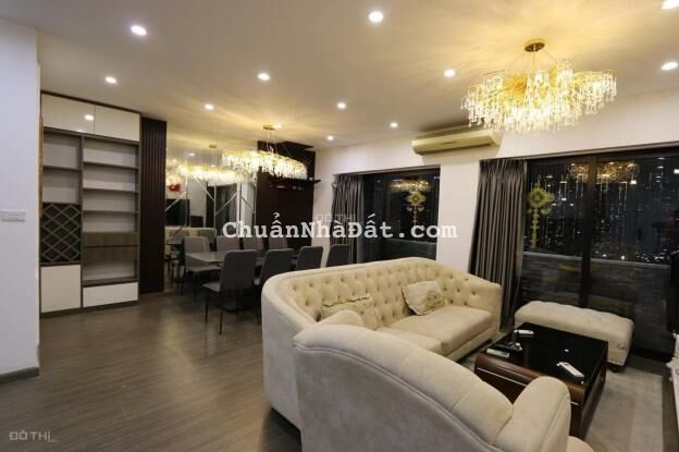 Siêu VÍP Ba Đình biệt thự 220m² sổ đỏ đẹp kinh doanh, gara 3 ô tô trong nhà 4 tầng giá 28.5 tỷ