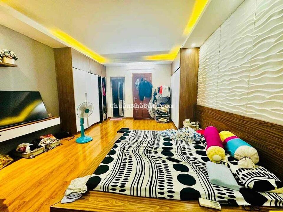Liễu Giai, 30m2 bán gấp 3.35 tỷ ngõ rộng gần phố thoáng sáng ở luôn Liễu Giai, 30m2 bán gấp 3.35 tỷ ngõ rộng gần phố thoáng sáng ở luôn