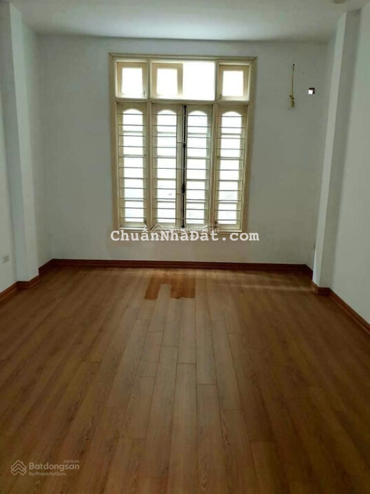 Bán nhà Đội Cấn - gần chợ Cống Vị - ngõ rộng thoáng - 5 tầng kiên cố DT 30m2 giá êm ru - 3.85 tỷ Bán nhà Đội Cấn - gần chợ Cống Vị - ngõ rộng thoáng - 5 tầng kiên cố DT 30m2 giá êm ru - 3.85 tỷ