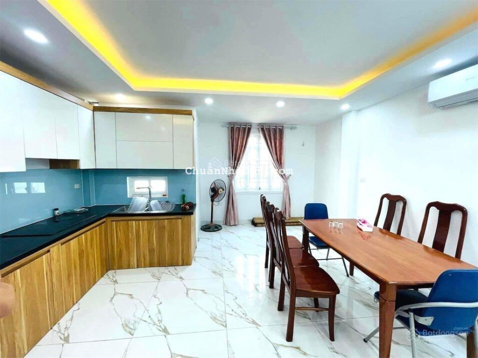 Bán nhà Nguyễn Tri Phương 30m2 phân lô lô góc ngõ oto thông 7.8 tỷ