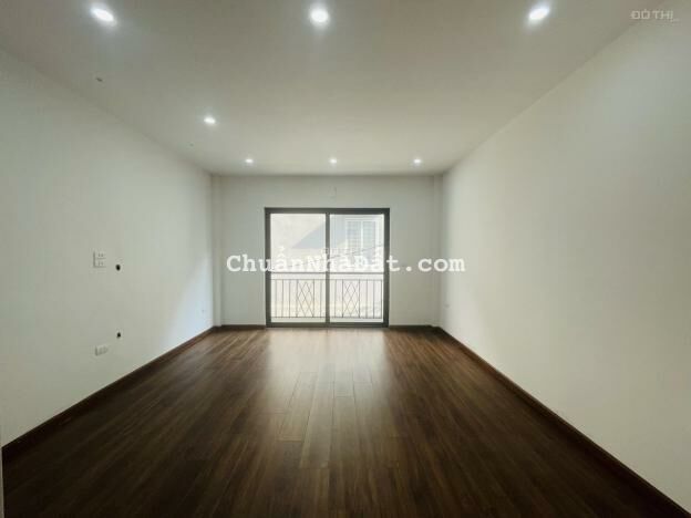 Bán nhà ngõ 173 Hoàng Hoa Thám, Ba Đình 35m2 xây 5 tầng mới, nhà đẹp ngõ rộng giá 4.7 tỷ