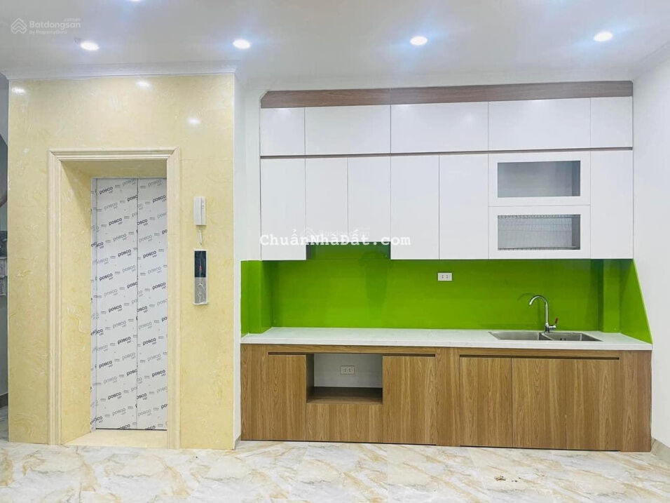 Nhà mới 6 tầng thang máy phố Nguyễn Chí Thanh 35m2, mặt tiền 6.5m, giá chỉ 7.3 tỷ - 0982167284