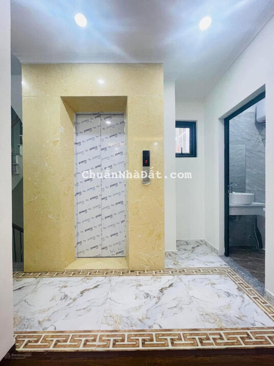 Chỉ nhỉnh 7 tỷ có nhà mới 6 tầng thang máy phố Nguyễn Chí Thanh 35m2, mặt tiền 6.5m - 0982167284