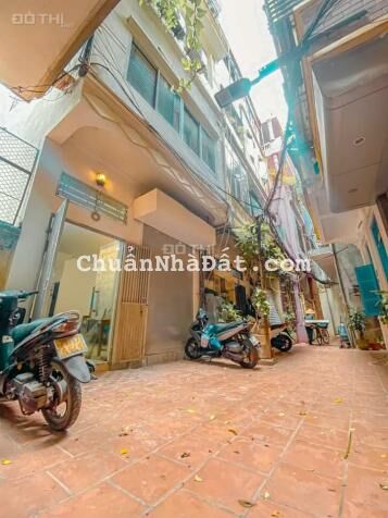 Bán nhà 37m2 phố nguyễn đình thi view hồ tây