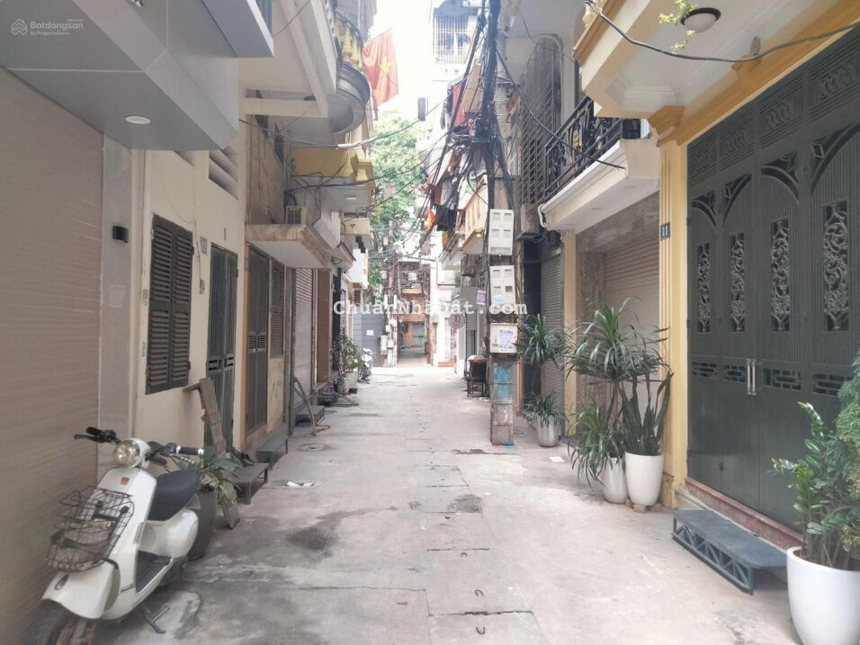 Trung tâm Ba Đình - Oto đỗ cửa - lô góc - giá giật mình. DT 37m2, MT 7m x 6 tầng. Giá 6.7 tỷ