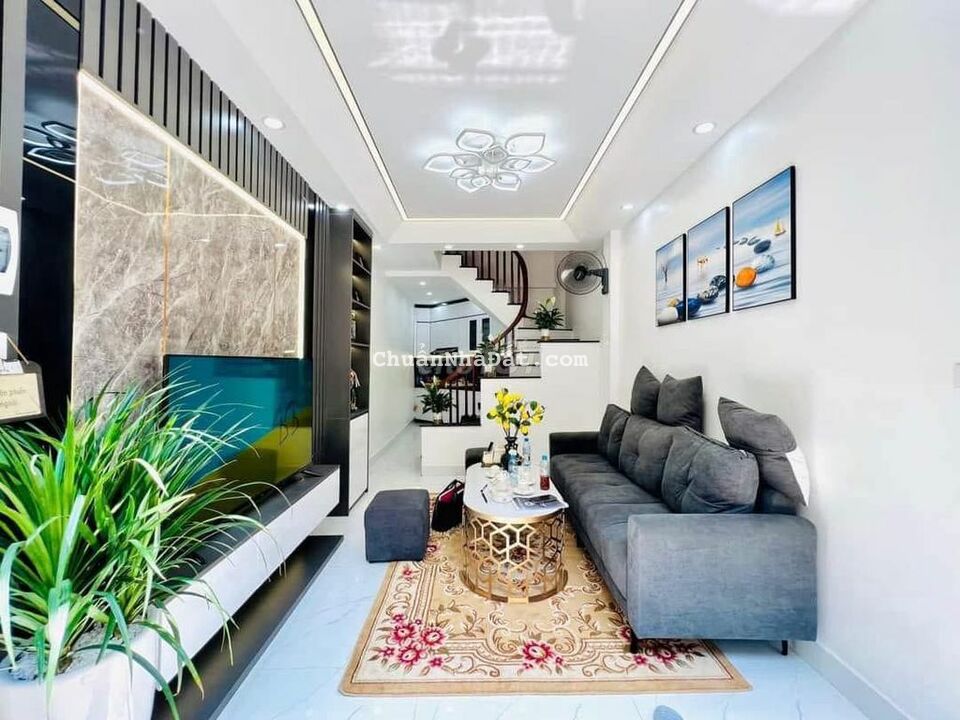 Bán gấp nhà giang văn minh 40m2 3.5 tỷ - 30m ra phố