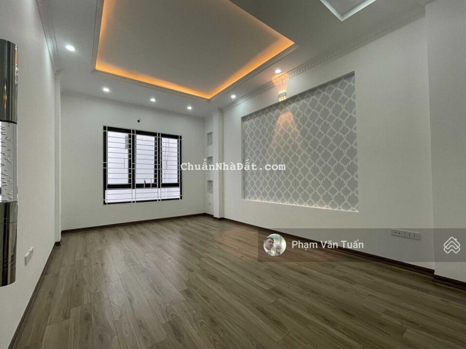 Nhà cực đẹp 42m2x5T ảnh thật. Cạnh Lotte, Vincom, cách ô tô chỉ 40m phố Đội Cấn, Linh Lang, Ba Đình
