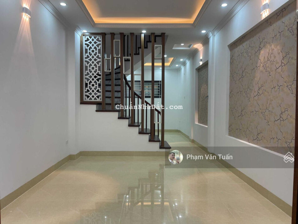 Nhà cực đẹp 42m2x5T ảnh thật. Cạnh Lotte, Vincom, cách ôtô chỉ 40m phố Đội Cấn, Linh Lang, Ba Đình
