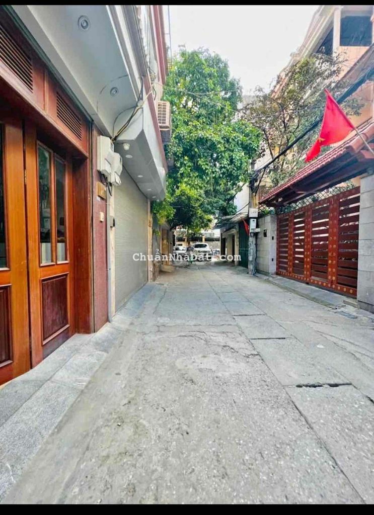 Phân Lô Phố Đội Cấn - Ba Đình. 6 Tầng Thang Máy - Lô Góc - Ô Tô 7 Chỗ