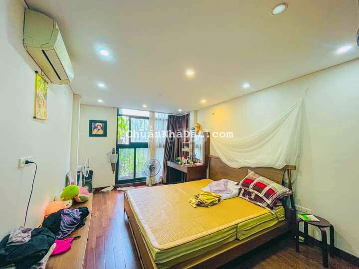 NHỈNH 6 TỶ, NHÀ 5 TẦNG NGÕ 194 ĐỘI CẤN,BA ĐÌNH,NHÀ ĐẸP,NGÕ THÔNG