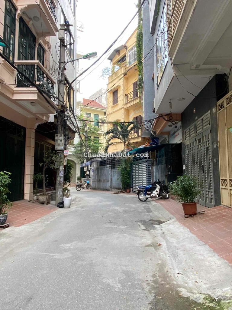 Bán Nhà Ngõ 279 Phố Đội Cấn. 55m2 - Nhỉnh 8 Tỷ. 5 Tầng Dân Xây Lô Góc Bán Nhà Ngõ 279 Phố Đội Cấn. 55m2 - Nhỉnh 8 Tỷ. 5 Tầng Dân Xây Lô Góc