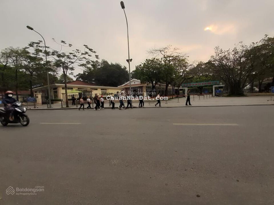 Chính chủ bán nhà ngõ 88 Ngọc Hà, ô tô nhỏ qua nhà, cách phố 50m Chính chủ bán nhà ngõ 88 Ngọc Hà, ô tô nhỏ qua nhà, cách phố 50m