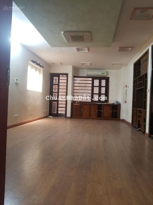 Bán nhà phố Đội Cấn - lõi Ba Đình ngõ thông kinh doanh - oto đỗ cửa - 5 tầng, 65m2 giá chỉ 144tr/m2 Bán nhà phố Đội Cấn - lõi Ba Đình ngõ thông kinh doanh - oto đỗ cửa - 5 tầng, 65m2 giá chỉ 144tr/m2