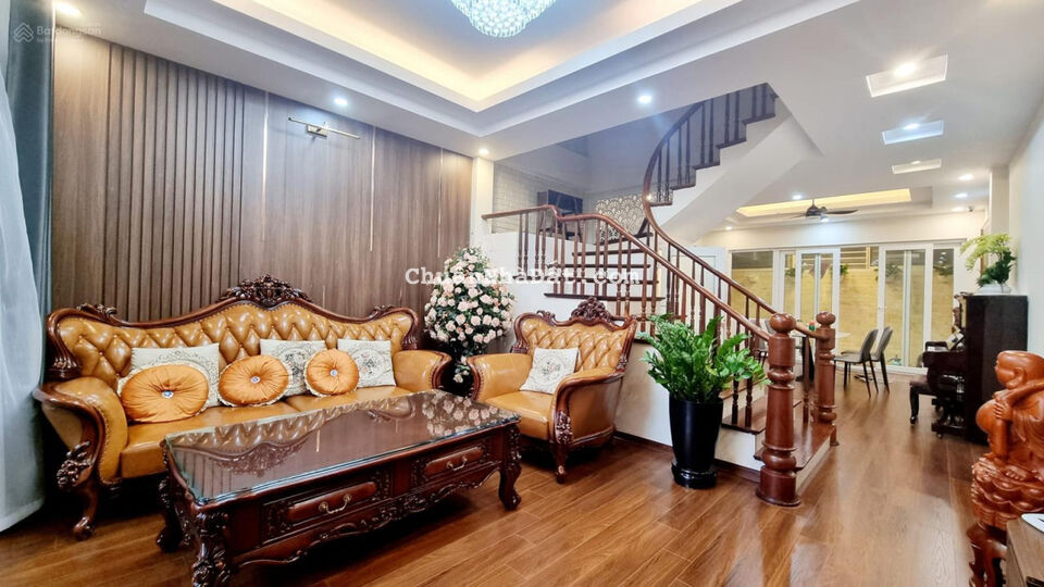 Siêu phẩm nhà đẹp Văn Cao - phân lô phố vip - oto đỗ sát cổng - tặng full nội thất giá 12.2 tỷ