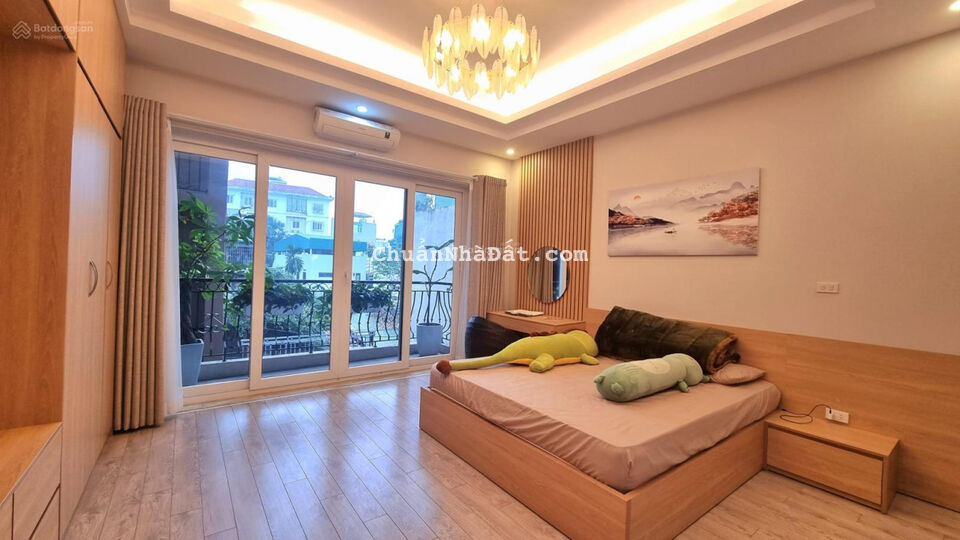 Siêu phẩm nhà đẹp Văn Cao - phân lô phố vip - oto đỗ sát cổng - tặng full nội thất giá 12.2 tỷ