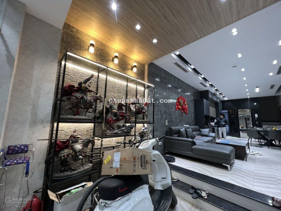 Bán nhà Đội Cấn 70m2 ô tô đỗ cửa 7 tầng thang máy nhà đẹp 13.5 tỷ Bán nhà Đội Cấn 70m2 ô tô đỗ cửa 7 tầng thang máy nhà đẹp 13.5 tỷ