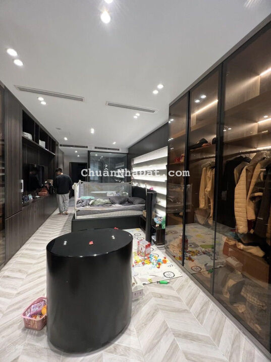 Bán nhà Đội Cấn 70m2 ô tô đỗ cửa 7 tầng thang máy nhà đẹp 13.5 tỷ Bán nhà Đội Cấn 70m2 ô tô đỗ cửa 7 tầng thang máy nhà đẹp 13.5 tỷ