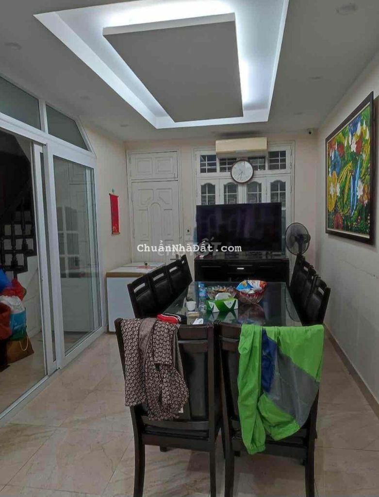 Bán đất tặng nhà PHÂN LÔ Đội Cấn. 70m2 - 9 Tỷ. Nhà Lô góc 2 Mặt thoáng