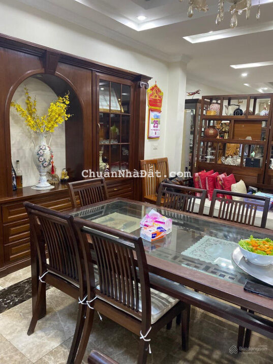 Bán nhà riêng phố Nguyễn Công Hoan, Ba Đình, 73m2, 3 Tầng, Mặt Tiền 6m, Giá 7,65 tỷ. Lh 0369632310