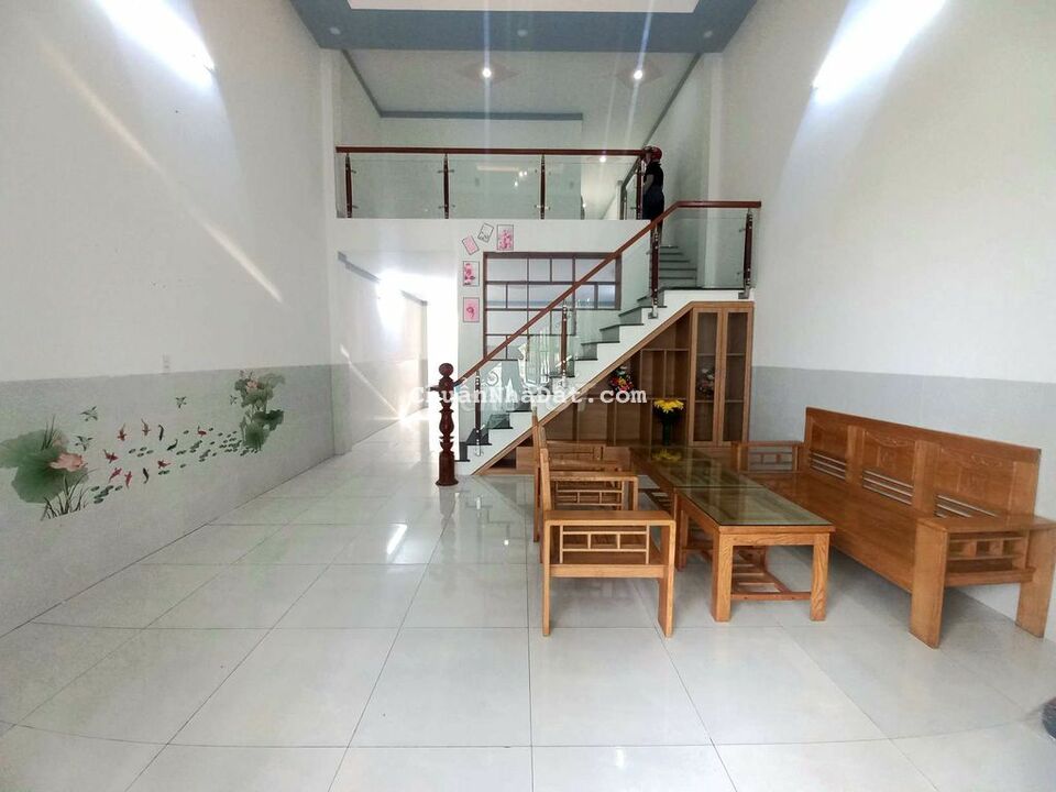 BÁN LỖ NHÀ ĐẤT TRẢNG DÀI 1TRỆT 1LẦU LỬNG ĐƯỜNG THOÁNG RỘNG SÂN ĐẬU OTO