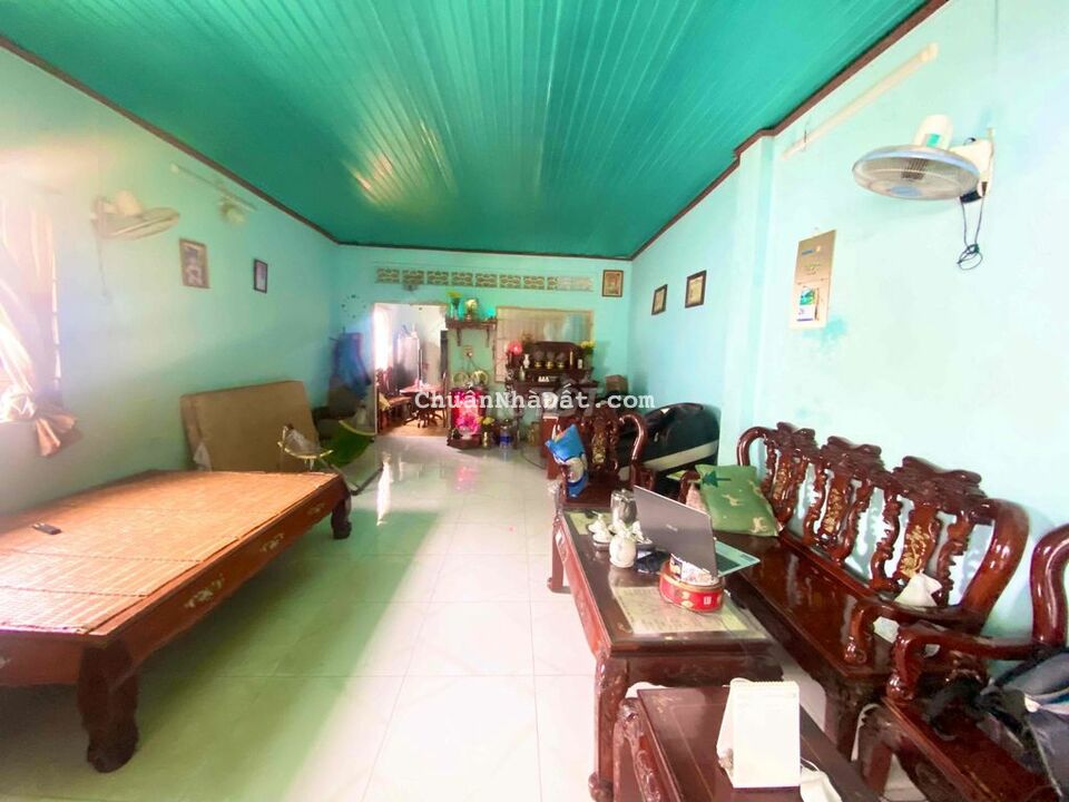 Bán gấp căn nhà góc kinh doanh buôn bán đa ngành