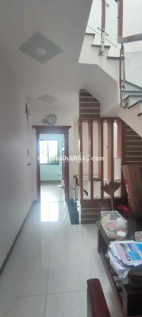 Nhà 2 lầu gần bvdk đồng nai. chỉ 1 xẹc ql1A vào 150m