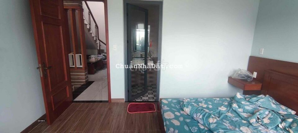 Nhà 2 lầu gần bvdk đồng nai. chỉ 1 xẹc ql1A vào 150m