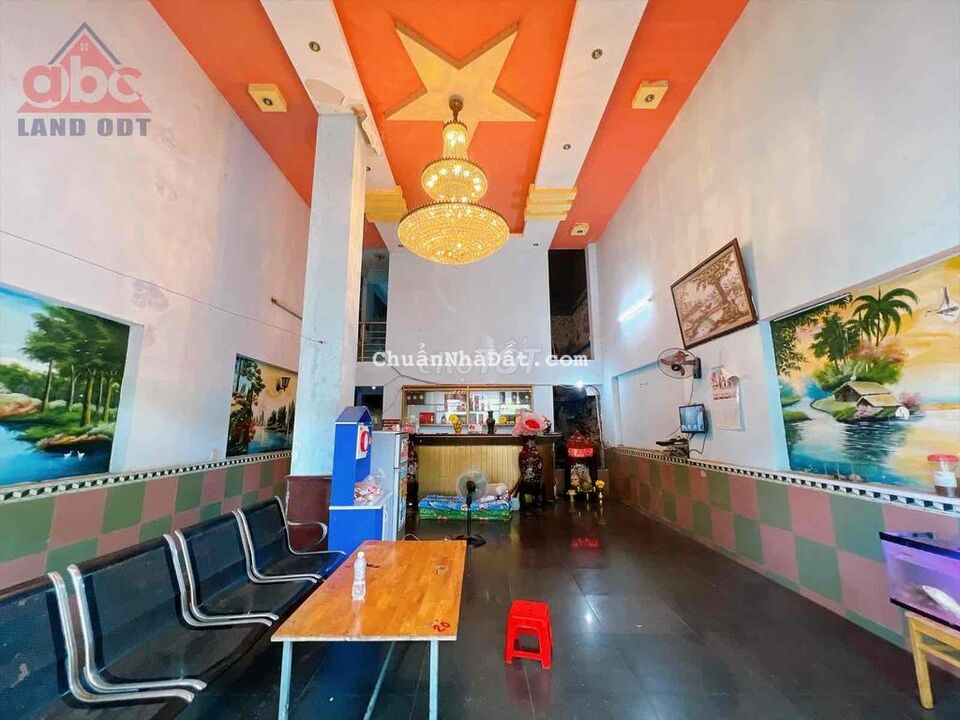 Bán nhà nghỉ vị trí 2 đồng khởi sàn hơn 700m2 Ngay Big Tân Hiệp Bán nhà nghỉ vị trí 2 đồng khởi sàn hơn 700m2 Ngay Big Tân Hiệp