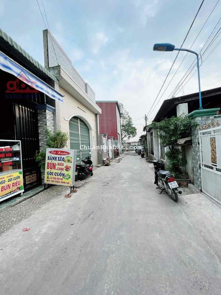 Bán Nhà  cấp 4 cứng cáp chân dài 220m2 full thổ Cư Gần  Cầu 71 P.TÂN H