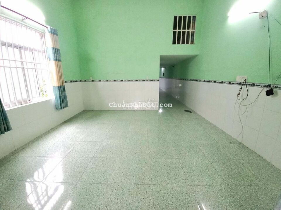 BÁN RẺ NHÀ ĐẤT TÂN HIỆP SỔ HỒNG THỔ CƯ ĐƯỜNG NHỰA 5m, SÂN ĐẬU 3 OTO