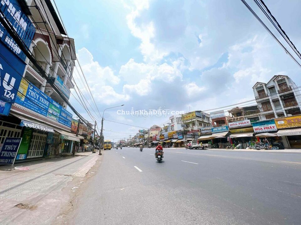 Bán nhà mặt tiền Ql1A ngay chợ sặt đầu mối Tân Biên CV 30/4 TP.Biên Ho