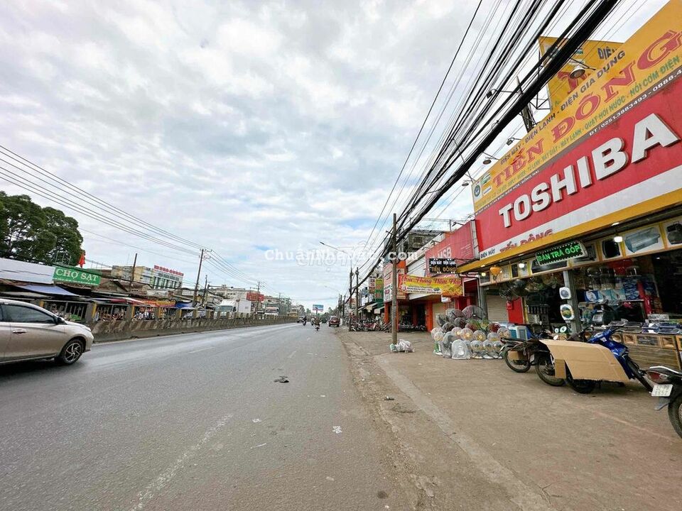 Bán nhà mặt tiền Ql1A ngay chợ sặt đầu mối Tân Biên CV 30/4 TP.Biên Ho