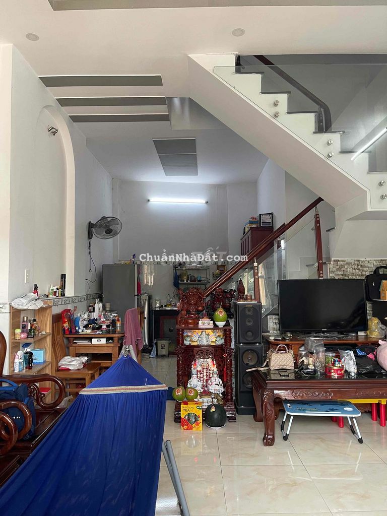 bán nhà lầu p.bửu hoà đg xe tải sổ rieg giá 1t8