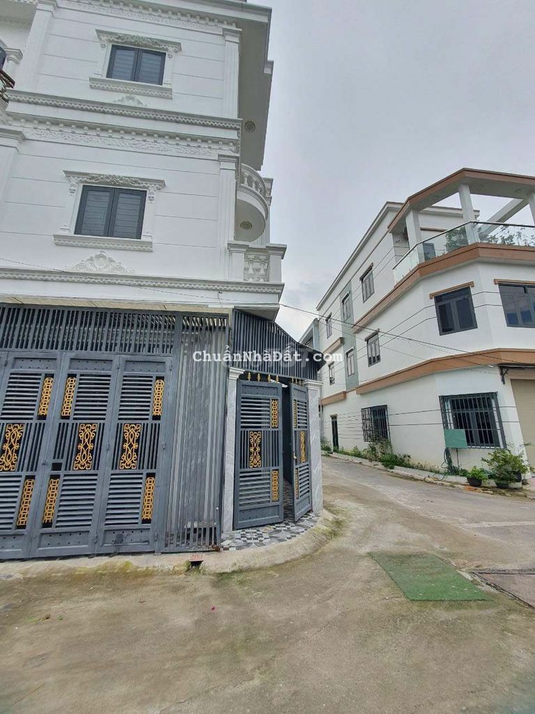 Nhà 2 mặt tiền gần chợ Hóa An, 1 trệt 2 lầu hoàn công, đường ô tô, 456