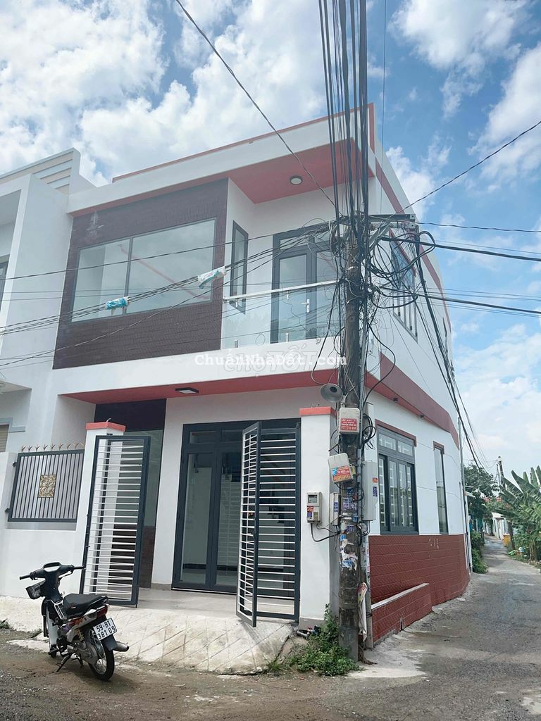 bán nhà lầu phường tân vạn góc 2 mặt tiền đường xe tải thông