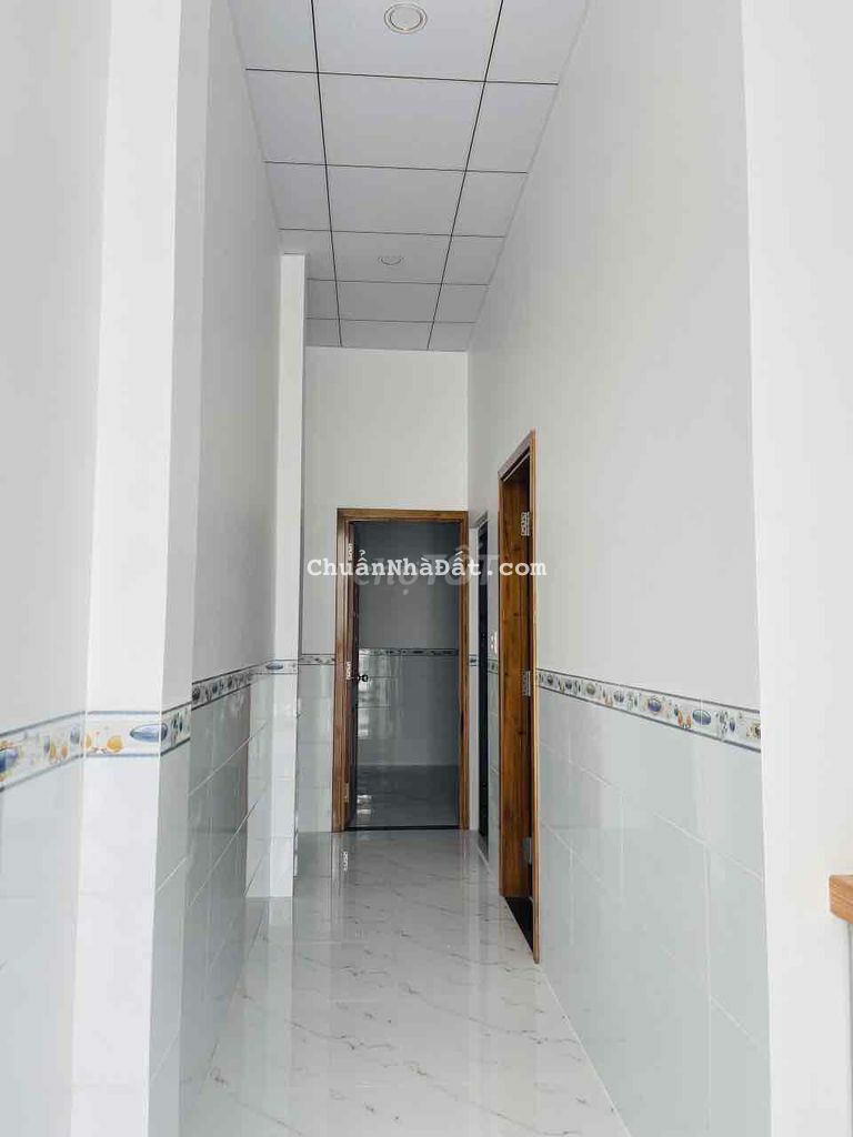 Bán nhà 1 trệt 1 lầu gần vòng xoay cổng 11 - Biên Hoà Bán nhà 1 trệt 1 lầu gần vòng xoay cổng 11 - Biên Hoà