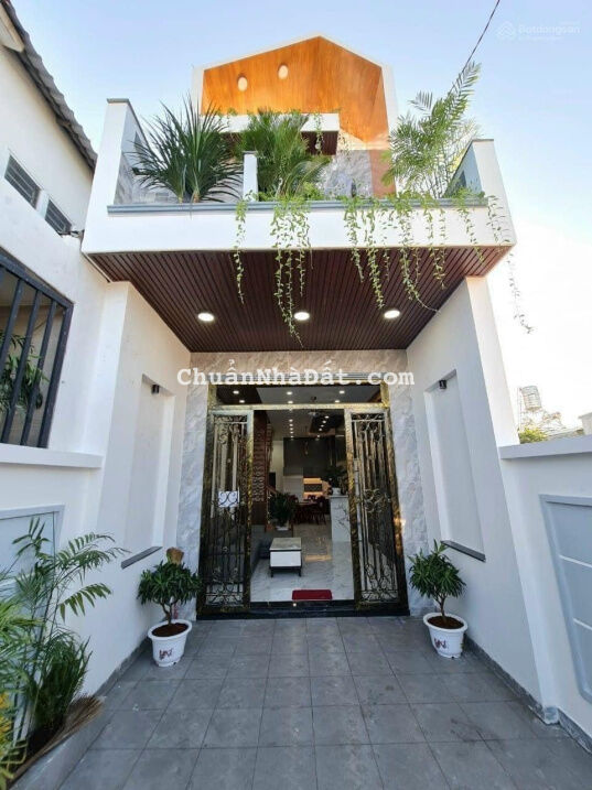 Bán nhà 1 trệt 1 lầu sổ riêng full thổ cư ngay hồ bơi Phương Nam KP2 P. Trảng Dài