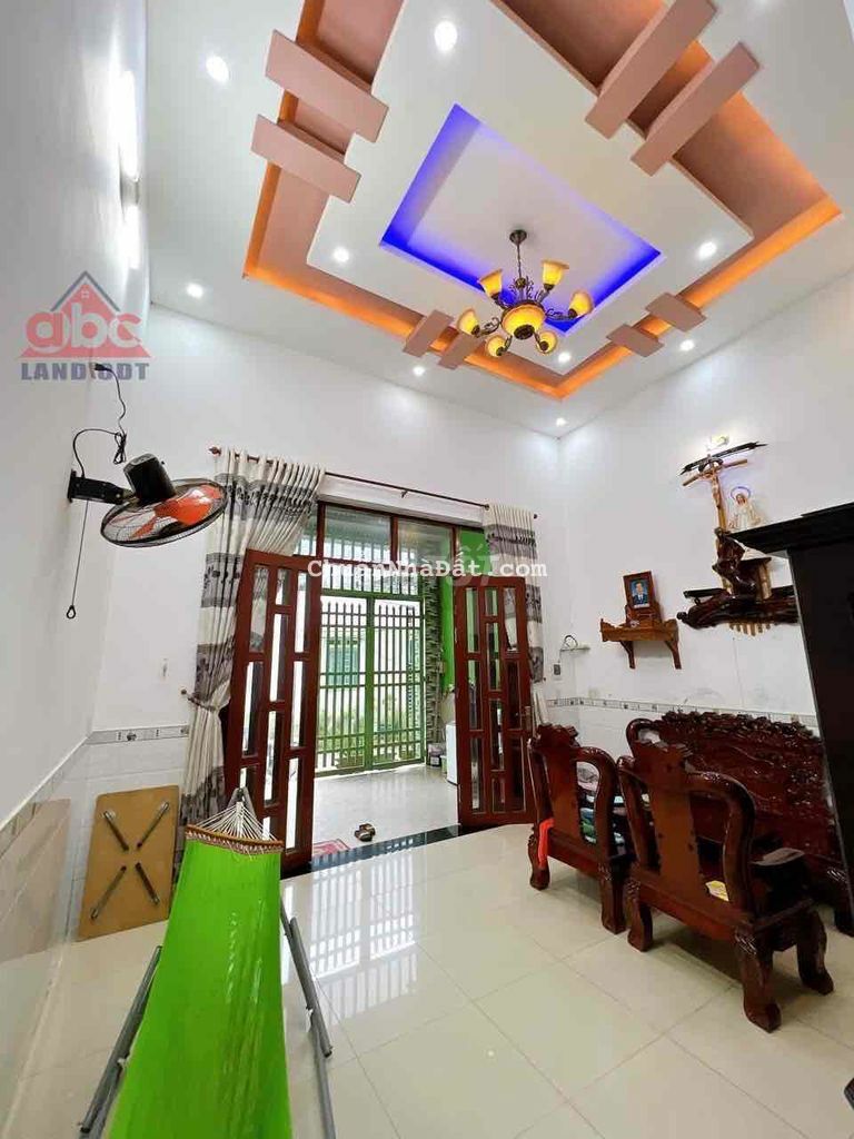 Nhà gác đúc cứng cáp lộc lâm hố nai giá tốt