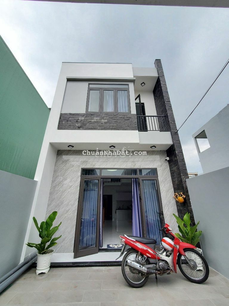 Cần bán gấp nhà 85m2 SHR ở Hoàng Minh Châu, Hòa Bình Cần bán gấp nhà 85m2 SHR ở Hoàng Minh Châu, Hòa Bình