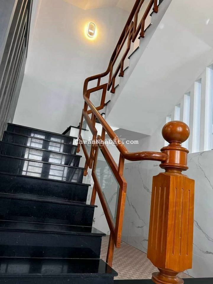 Cần vốn bán gấp nhà 1T1L có SHR đường Lương Văn Nho, Tân Phong